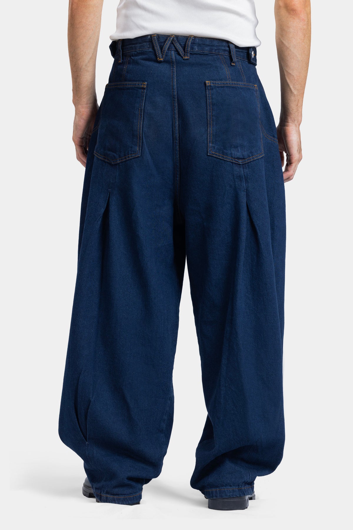 Freeform Balloon Jeans
